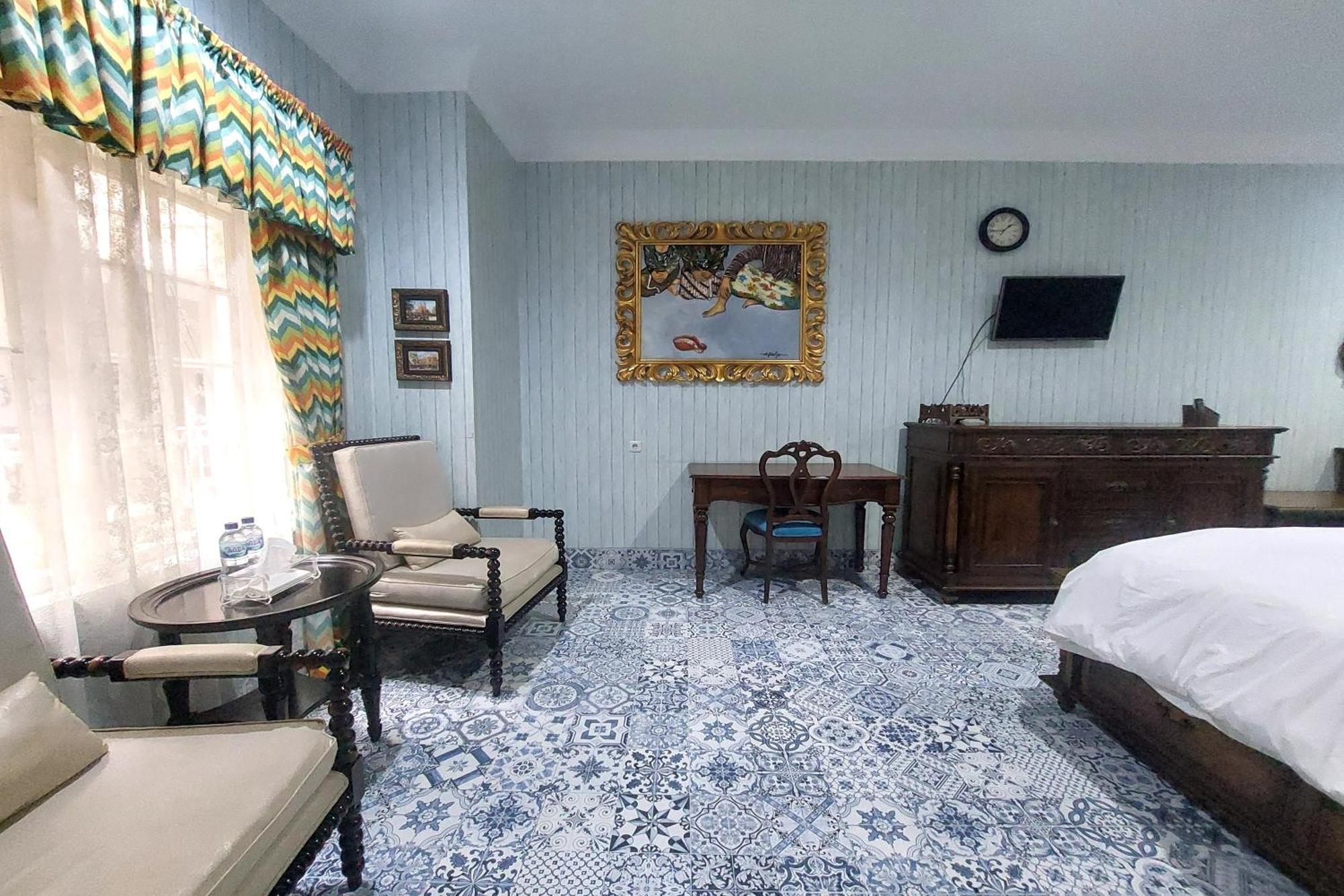 Nonie'S Huis Hotel Medan Buitenkant foto